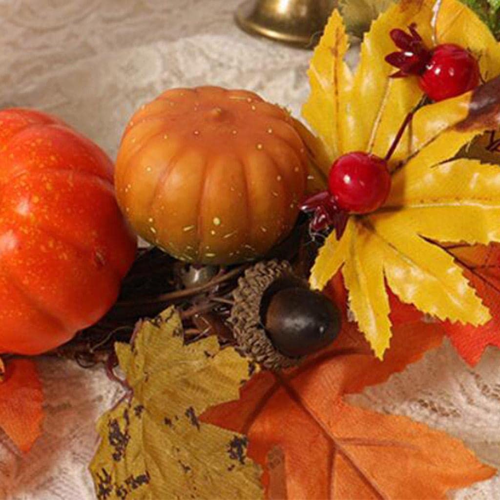 Herbstkranz mit Ahornblättern